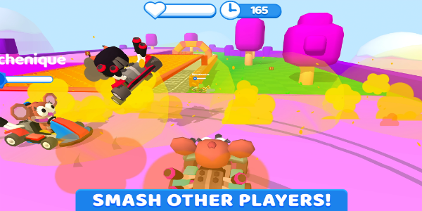 image: <ul>
<li><strong>Realtime multiplayer:</strong> Neem het op tegen vrienden en spelers over de hele wereld in intense deathmatches voor 8 spelers.</li>
<li><strong>Krachtige power-ups:</strong> Verzamel verwoestende power-ups zoals machinegeweren, mijnen, raketten, onoverwinnelijkheid en de raadselachtige 'grenuke', elk veeleisende strategische inzet.</li>
<li><strong>Zeer aanpasbare karts:</strong> Creëer een unieke kart door deze aan te passen met helmen, hoeden, skins, overwinningsvieringen en wielen.</li>
<li><strong>Ontgrendelbare personages:</strong> Ontketen een gevarieerde cast van personages, van honden en katten tot eenhoorns en zelfs een broodrooster, via de in-game prijzenmachine.</li>
<li><strong>Intuïtieve gameplay:</strong> SmashKarts.io beschikt over eenvoudig te leren besturing en een gebruiksvriendelijke interface, perfect voor zowel gewone als toegewijde spelers.</li>
<li><strong>Compatibiliteit tussen platforms:</strong> Geniet van naadloze gameplay op verschillende apparaten zonder dat dit invloed heeft op de prestaties of opslagruimte.</li>
<li><strong>Privématchopties:</strong> Maak privématches om met vrienden te spelen of je vaardigheden te oefenen.</li>
</ul>
<p><img src=