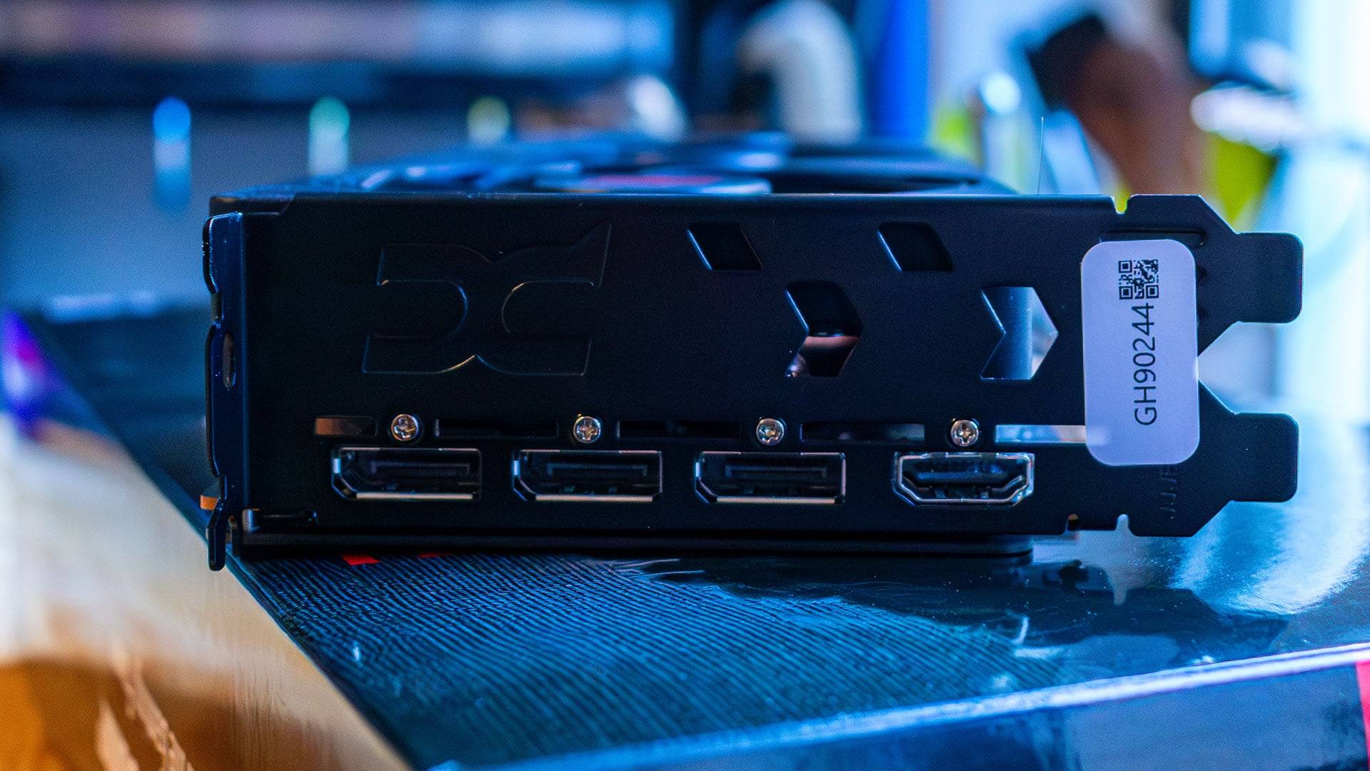 NVIDIA RTX 5070 TI vs. AMD RX 9070 XT: Showdown de desempenho